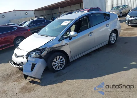 2014 Toyota Prius Plug-In z USA, uszkodzony, nr VIN JTDKN3DP4E3053860